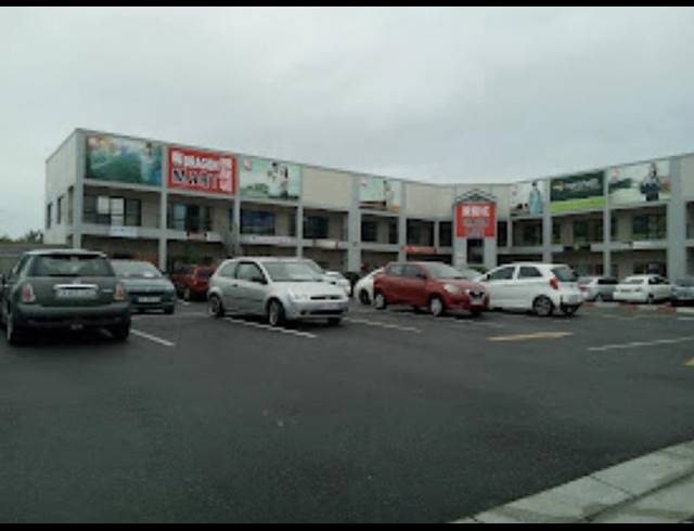 RETAIL FOR SALE IN PARKLANDS